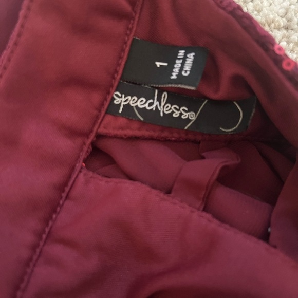 Speechless Size 1 Burgundy Halter Sequin Dress - Picture 5 of 6